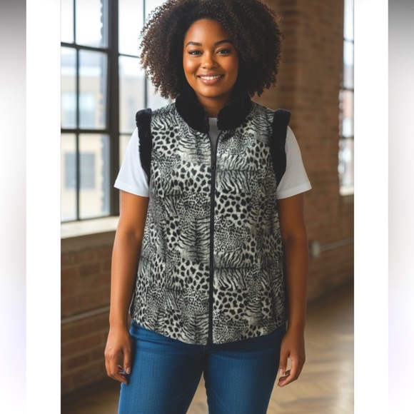 Bob Mackie Leopard Print Vest with faux fur collar and details NWT - Picture 1 of 16